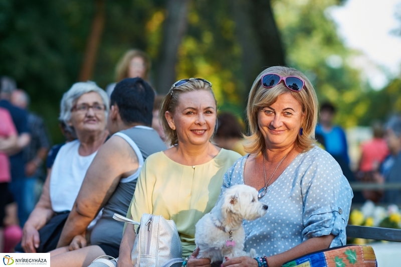Sóstó, piac, Mentha - fotó Szarka Lajos