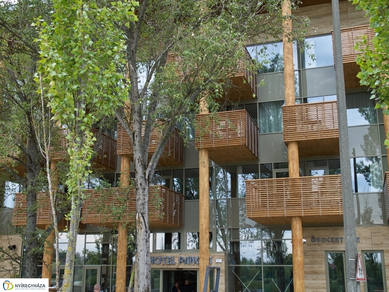 Hotel Pangea munkálatok 20180710 - fotó Szarka Lajos