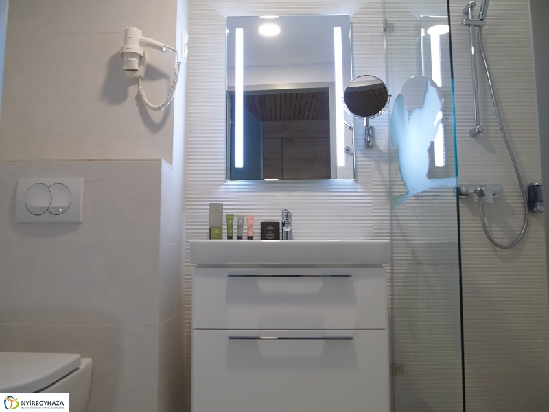 Hotel Pangea munkálatok 20180710 - fotó Szarka Lajos