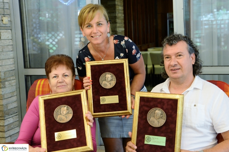 Új elnök a Rotary élén - fotó Trifonov Éva