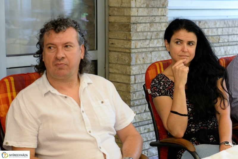 Új elnök a Rotary élén - fotó Trifonov Éva