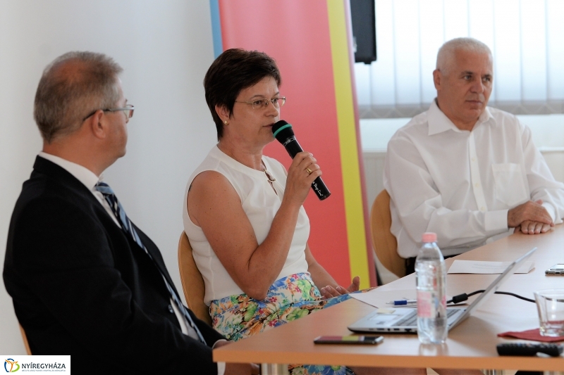 Sajtótájékoztató az EON-nál - fotó Trifonov Éva