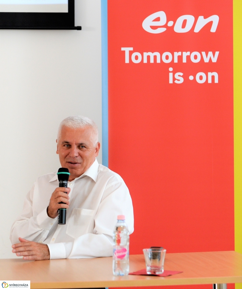 Sajtótájékoztató az EON-nál - fotó Trifonov Éva