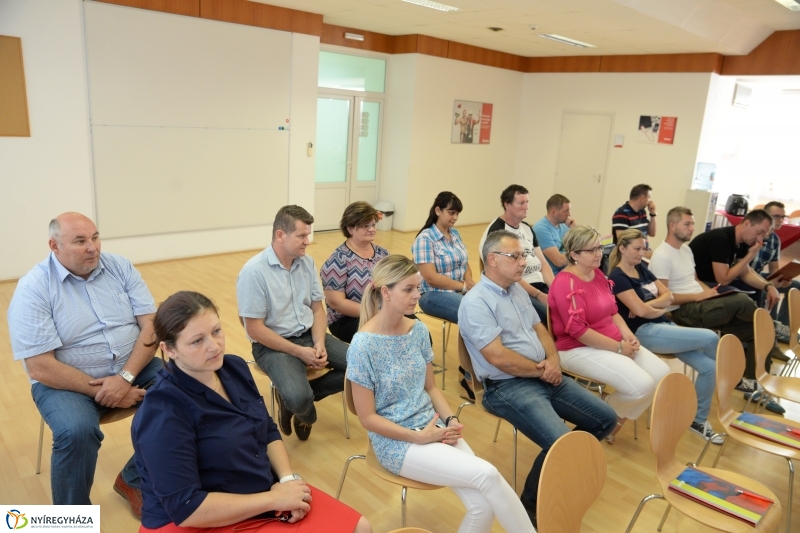 Sajtótájékoztató az EON-nál - fotó Trifonov Éva