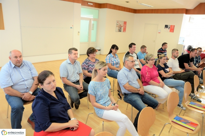 Sajtótájékoztató az EON-nál - fotó Trifonov Éva