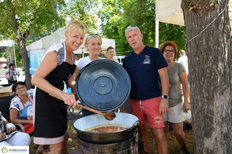 Sárkányhajó Fesztivál 2 - fotó Trifonov Éva