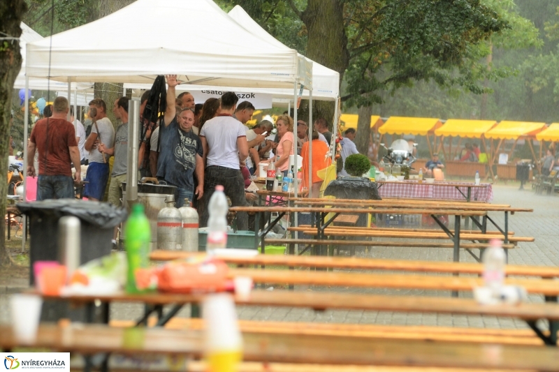 Fesztiválhangulat Sóstón - fotó Trifonov Éva