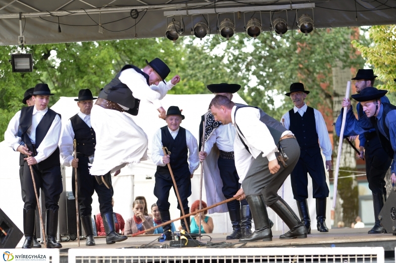 Fesztiválhangulat Sóstón - fotó Trifonov Éva