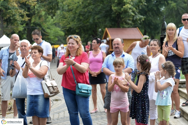 Fesztiválhangulat Sóstón - fotó Trifonov Éva