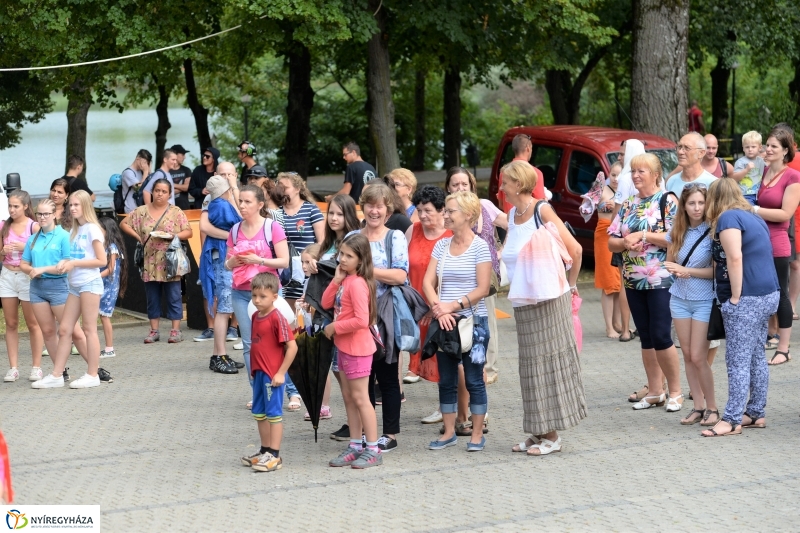 Fesztiválhangulat Sóstón - fotó Trifonov Éva