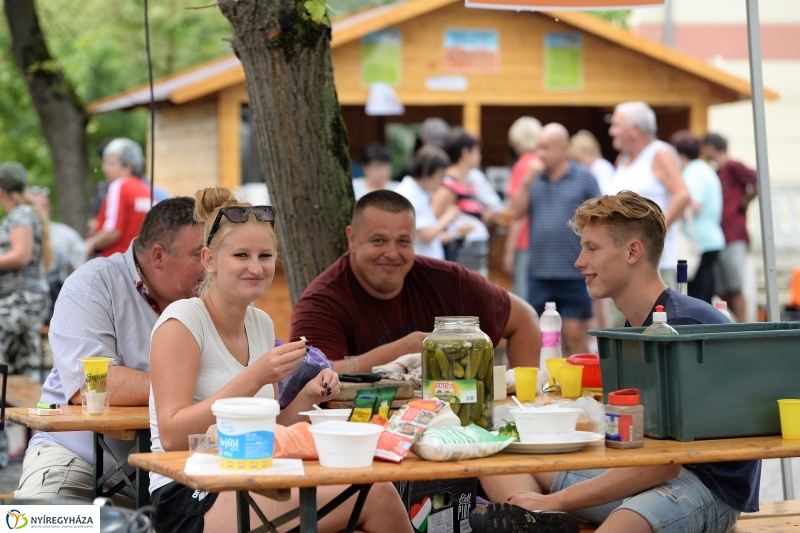 Fesztiválhangulat Sóstón - fotó Trifonov Éva