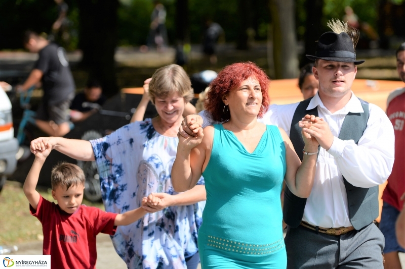 Fesztiválhangulat Sóstón - fotó Trifonov Éva