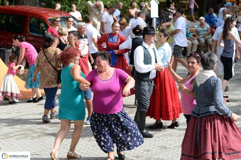Fesztiválhangulat Sóstón - fotó Trifonov Éva