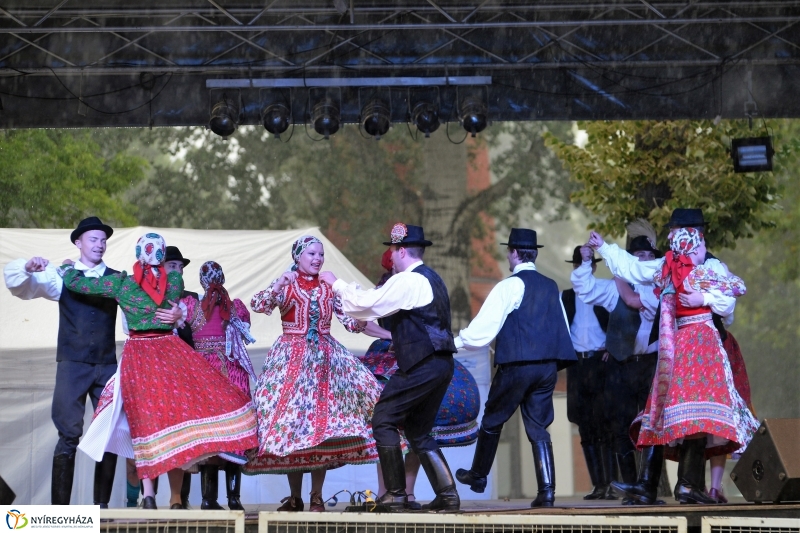 Fesztiválhangulat Sóstón - fotó Trifonov Éva