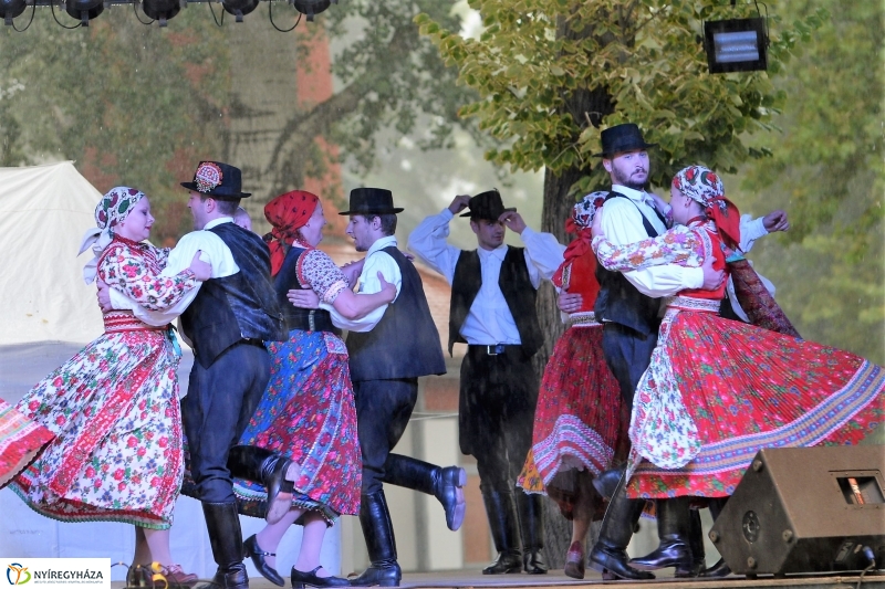 Fesztiválhangulat Sóstón - fotó Trifonov Éva