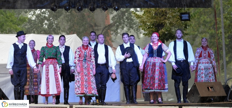 Fesztiválhangulat Sóstón - fotó Trifonov Éva