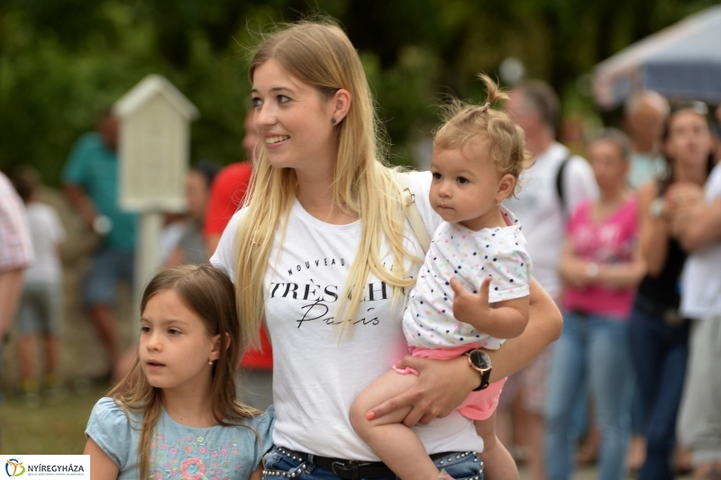 Fesztiválhangulat Sóstón - fotó Trifonov Éva