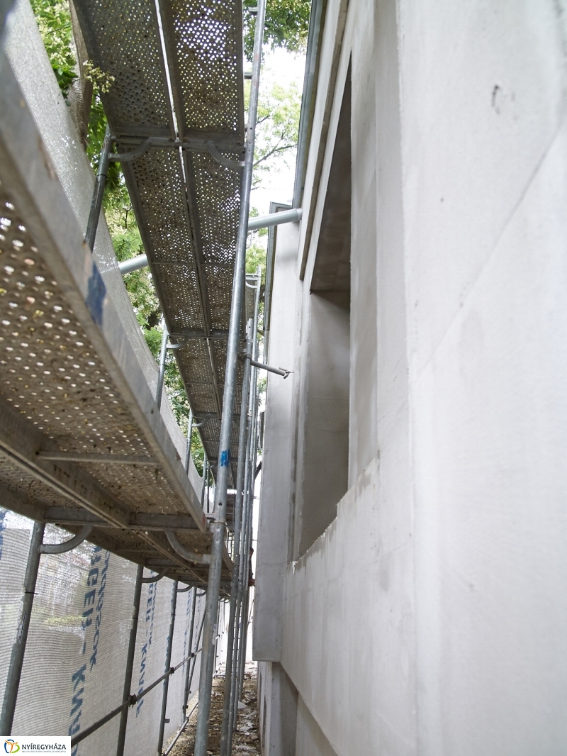 Felújítják a Mustárházat - fotó Szarka Lajos