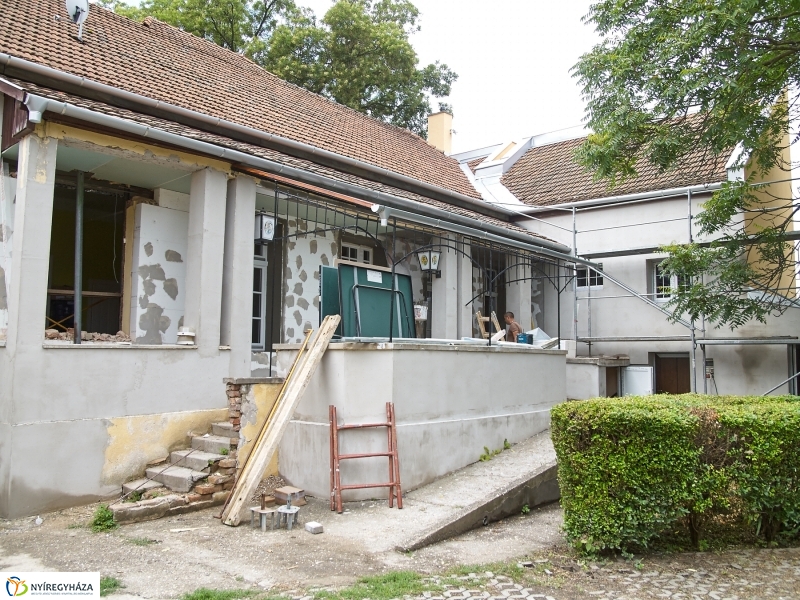 Felújítják a Mustárházat - fotó Szarka Lajos