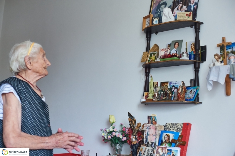 Diákmunka az István Szeretetotthonban - fotó Szarka Lajos