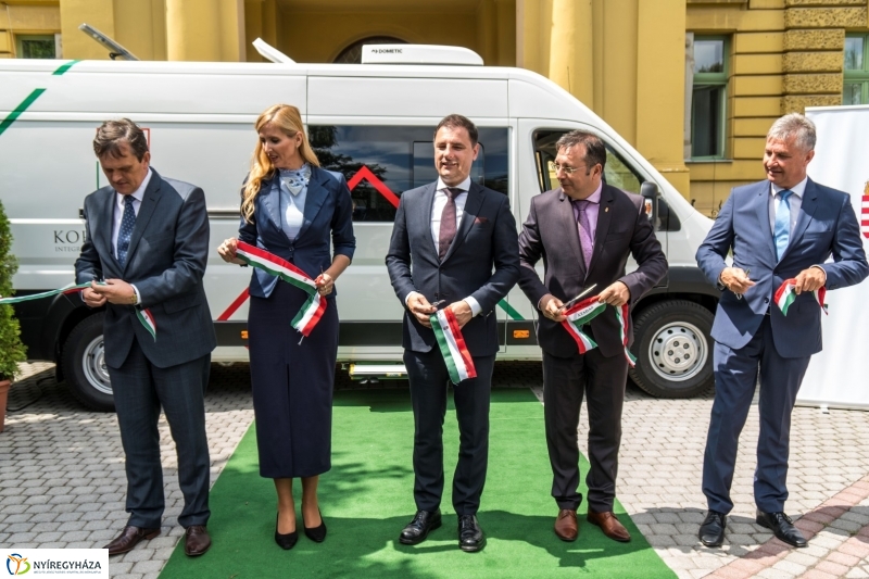 Mobil Kormányablakot adtak át