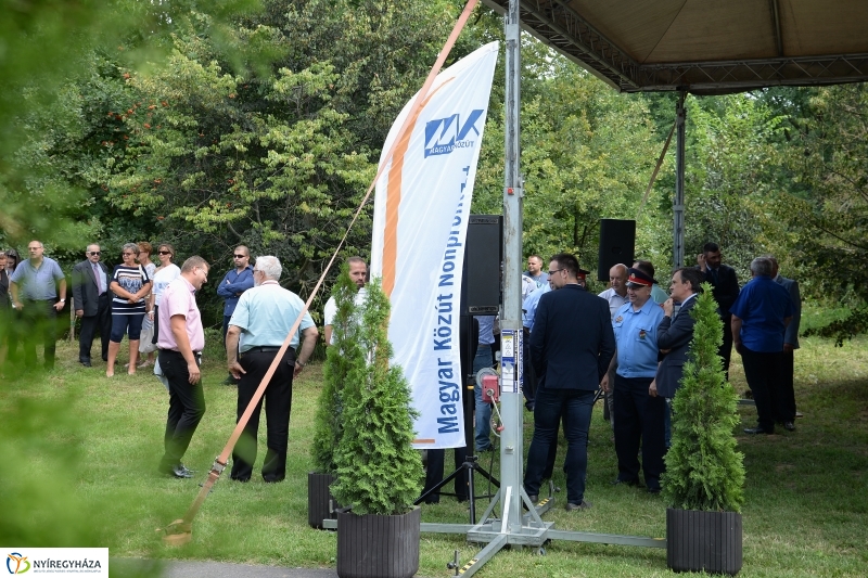 Pazonyi út - felújított útátadás - fotó Trifonov Éva