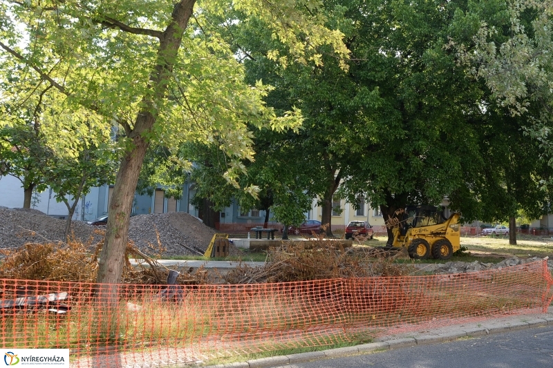 A Bessenyei tér felújítási munkálatai - fotó Trifonov Éva