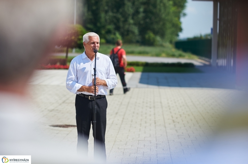 LEGO buszok - fotó Szarka Lajos