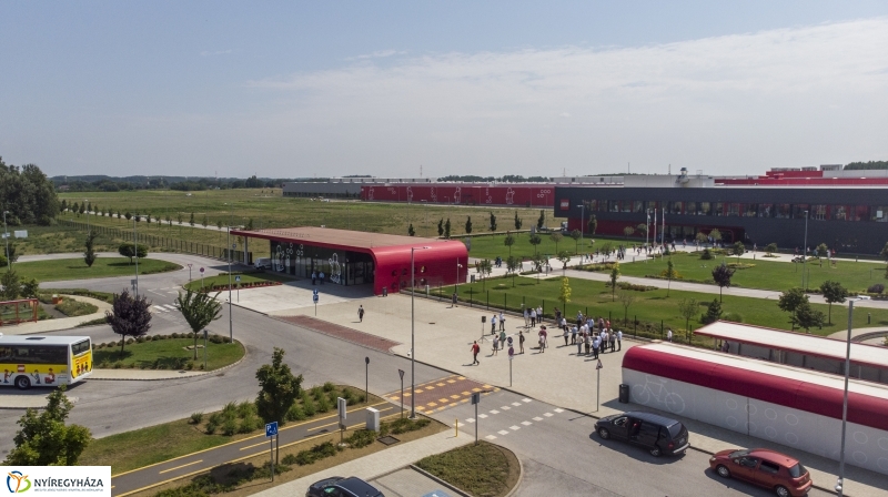 LEGO buszok - fotó Szarka Lajos