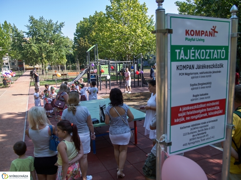 Játszótér a Jósavárosban - fotó Szarka Lajos