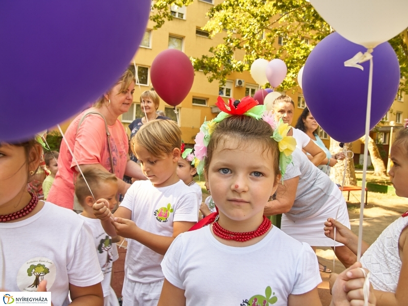 Játszótér a Jósavárosban - fotó Szarka Lajos
