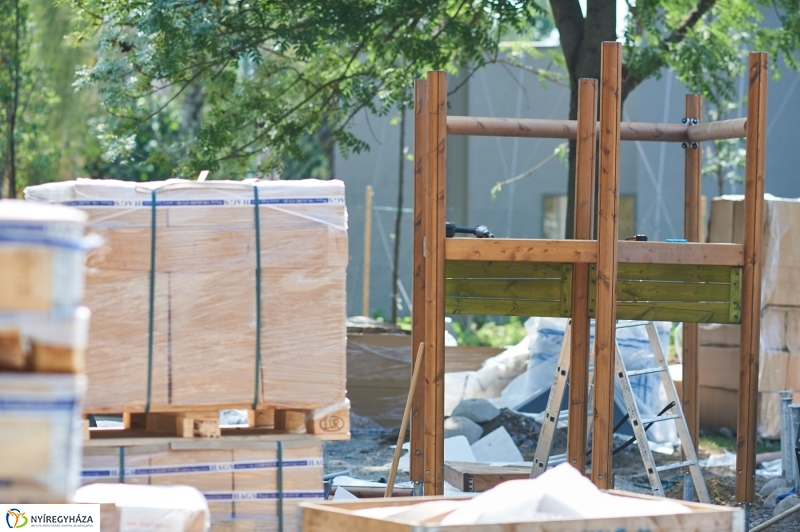 Munkálatok a Benczúr téren - fotó Szarka Lajos