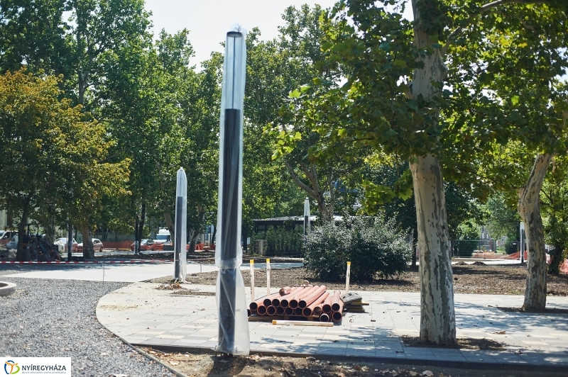 Munkálatok a Benczúr téren - fotó Szarka Lajos