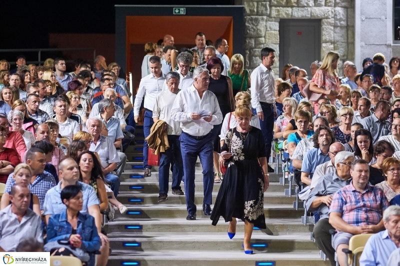 Rózsakert Szabadtéri Színház megnyitó előadás