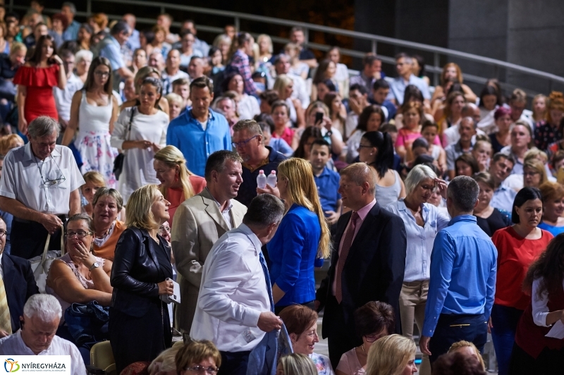 Rózsakert Szabadtéri Színház megnyitó előadás