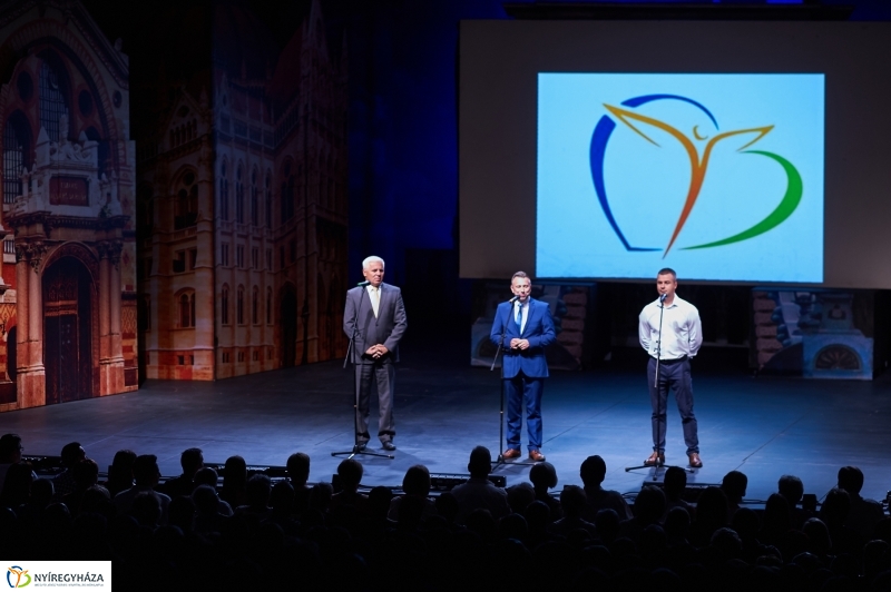 Rózsakert Szabadtéri Színház megnyitó előadás