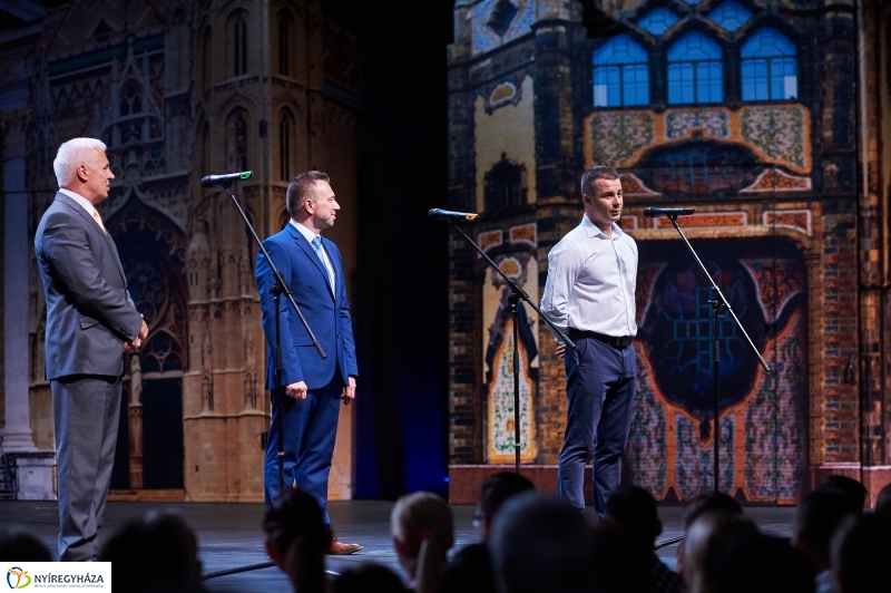 Rózsakert Szabadtéri Színház megnyitó előadás