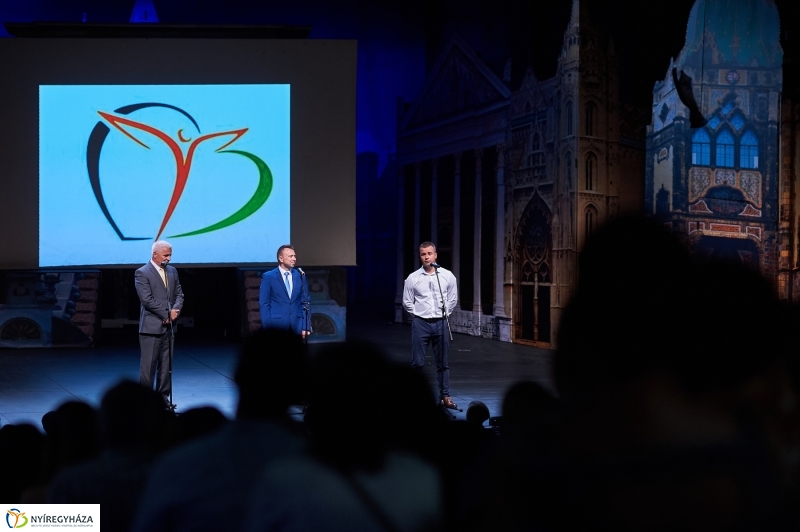 Rózsakert Szabadtéri Színház megnyitó előadás