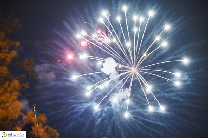 Ünnepi tűzijáték Nyíregyházán 2018 