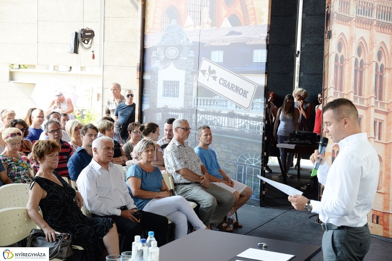 Színházi évadnyitó - fotó Trifonov Éva