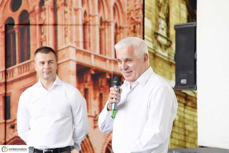 Színházi évadnyitó - fotó Trifonov Éva