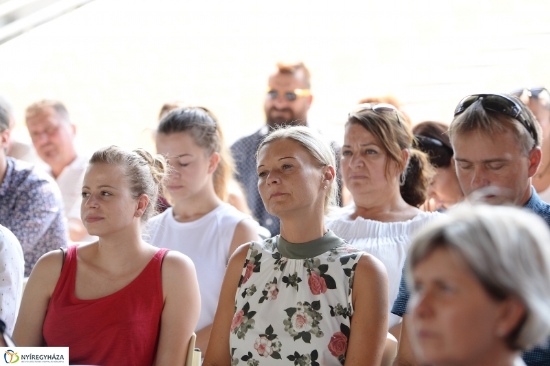 Színházi évadnyitó - fotó Trifonov Éva