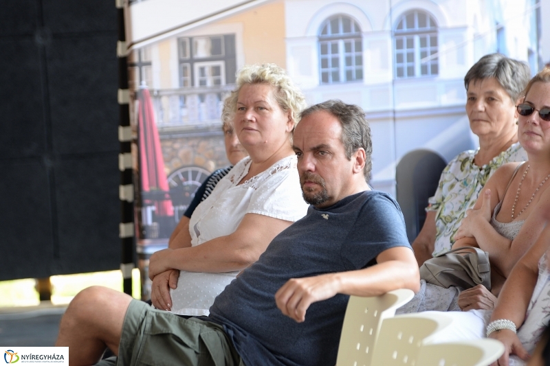 Színházi évadnyitó - fotó Trifonov Éva