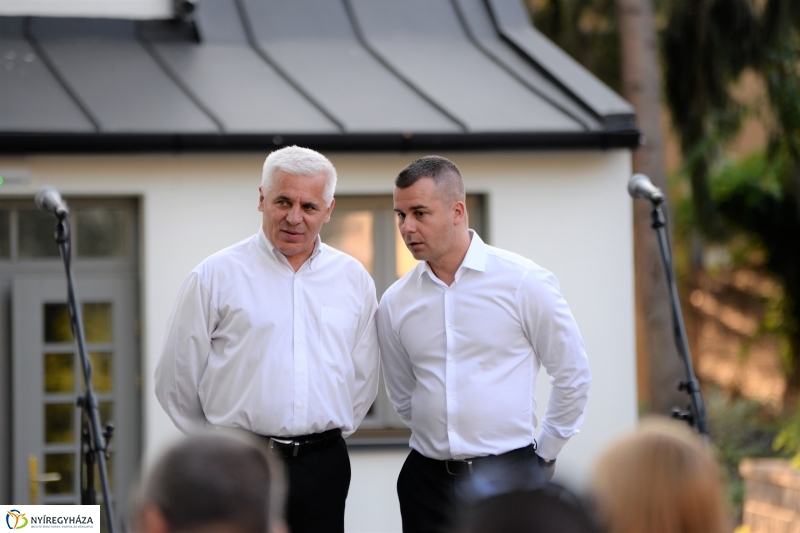 Bencs Villa megnyitó - fotó Trifonov Éva