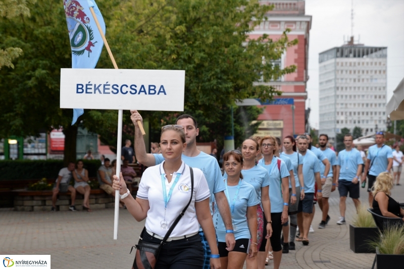 Sporttalálkozó megnyitó a Kossuth téren -fotó Trifonov Éva