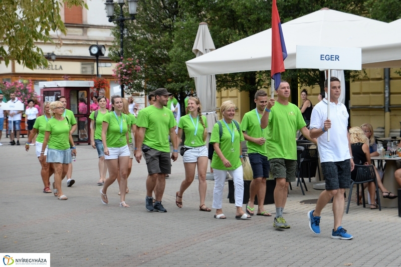 Sporttalálkozó megnyitó a Kossuth téren -fotó Trifonov Éva