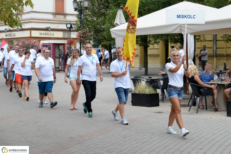 Sporttalálkozó megnyitó a Kossuth téren -fotó Trifonov Éva