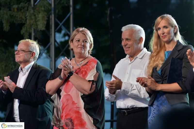 Sporttalálkozó megnyitó a Kossuth téren -fotó Trifonov Éva