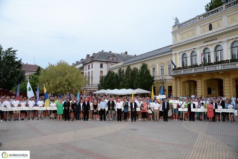 Sporttalálkozó megnyitó a Kossuth téren -fotó Trifonov Éva