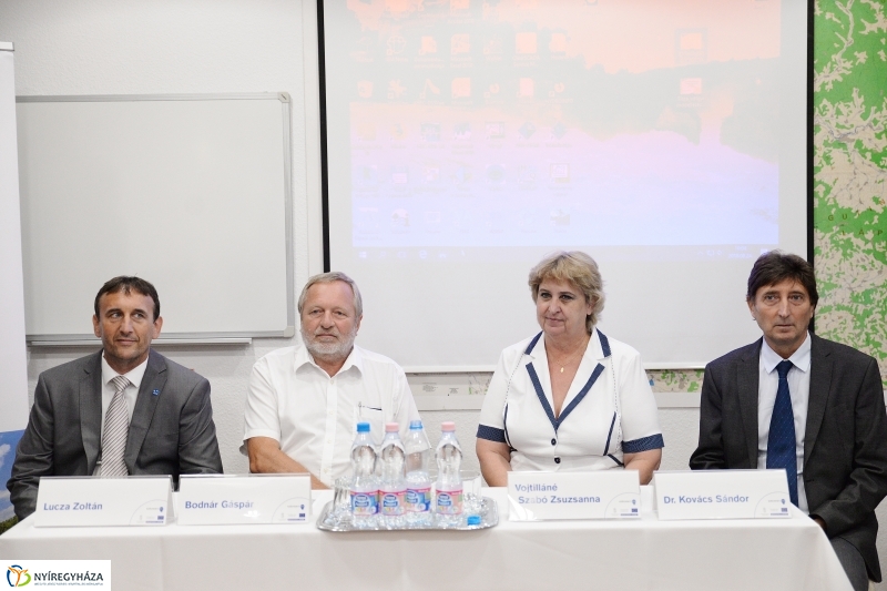 Projektnyitó a FETIVIZIG-nél - fotó Trifonov Éva